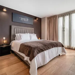 https://spacious-loft-in-la-candelaria.hotels-bogota.net
